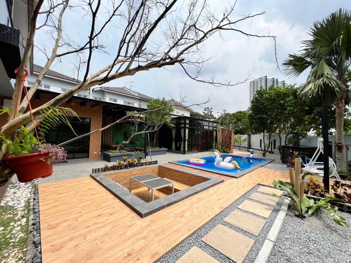 The Uniique Haus - Johor 1St Staycation Water Dining Experience Johor Bahru Ngoại thất bức ảnh